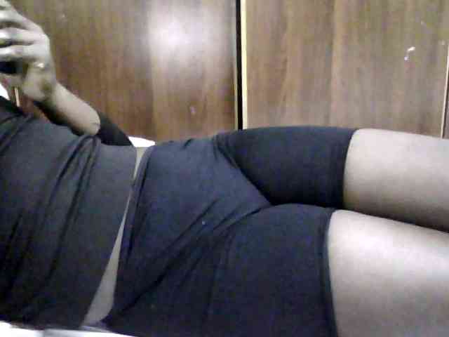 Sexycharlet43 webcam