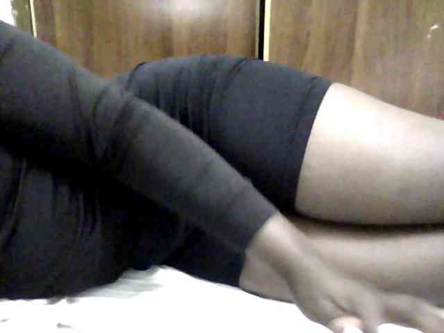 Sexycharlet43 webcam