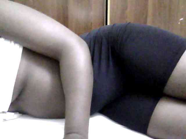 Sexycharlet43 webcam