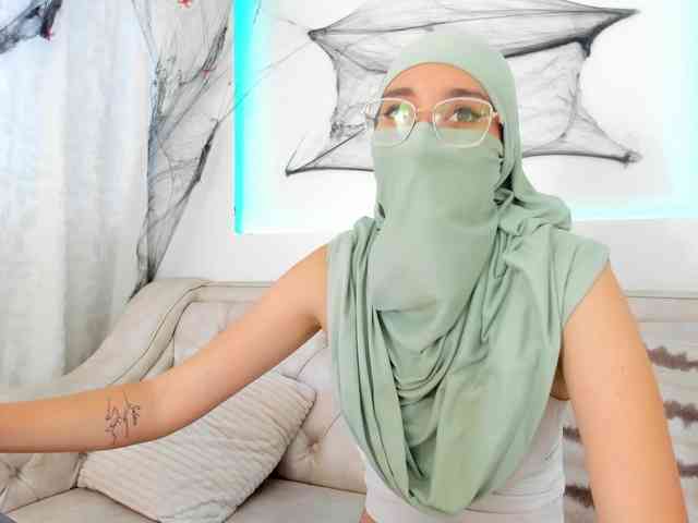 Ridwanaa Live Webcam on BongaCams