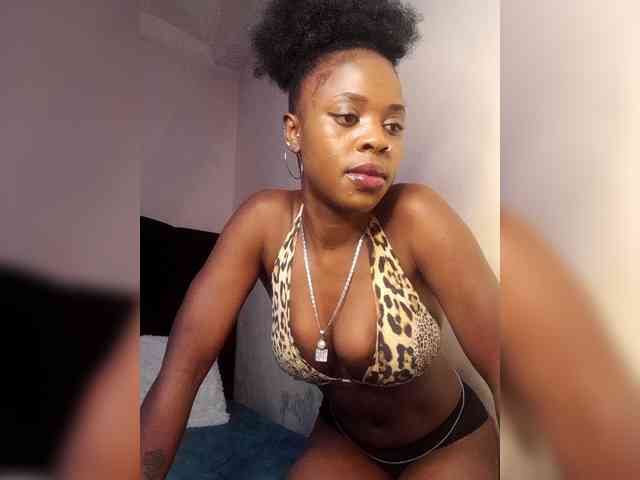 PookieLove webcam