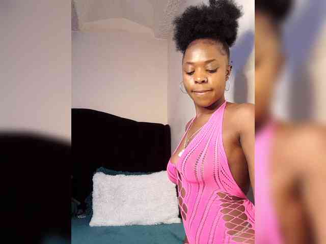 PookieLove webcam