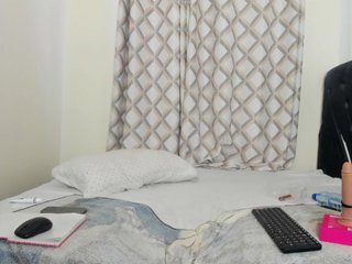 Busty-Bree Porn Show