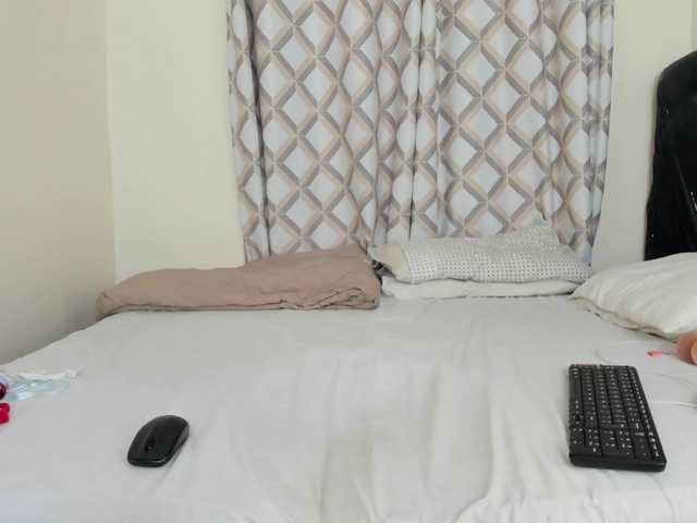  Busty-Bree chat room