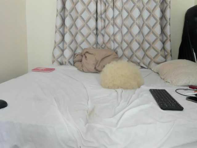 Busty-Bree's BongaCams show and profile