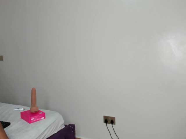  Busty-Bree chat room