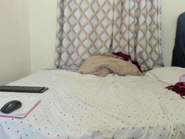 Busty-Bree's BongaCams show and profile