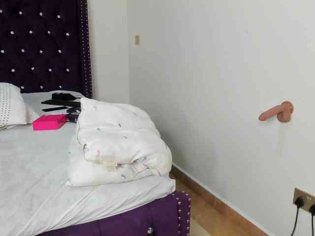 Busty-Bree webcam