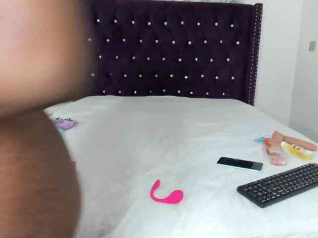 Busty-Bree webcam