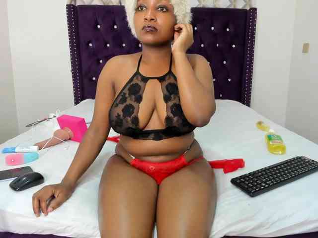 Busty-Bree webcam
