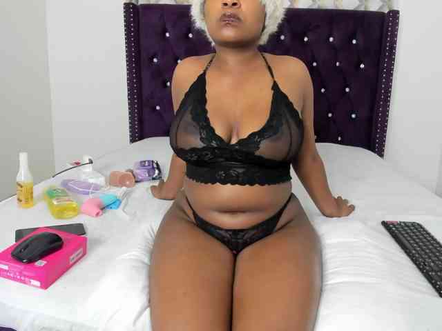 Busty-Bree Live Webcam on BongaCams