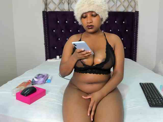 Busty-Bree webcam