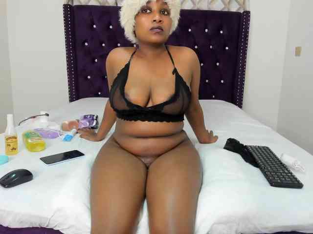 Busty-Bree webcam