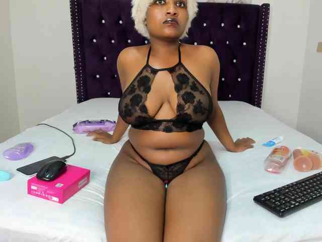 Busty-Bree webcam