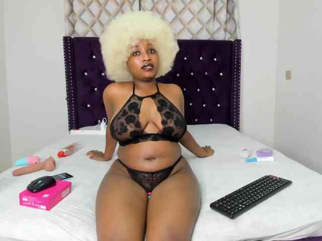 Busty-Bree webcam