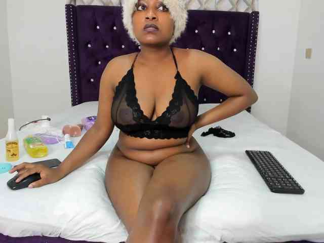 Busty-Bree webcam