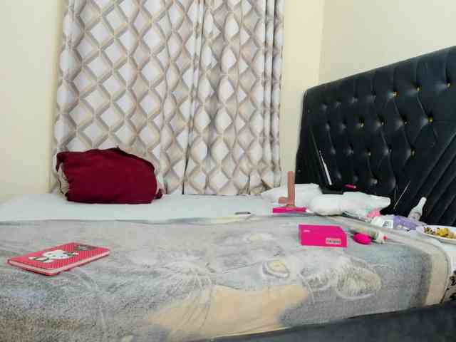 Busty-Bree Busty-Bree