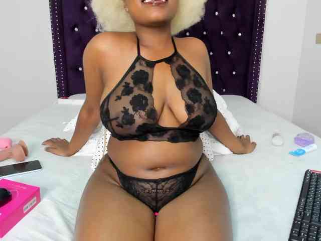 Busty-Bree webcam