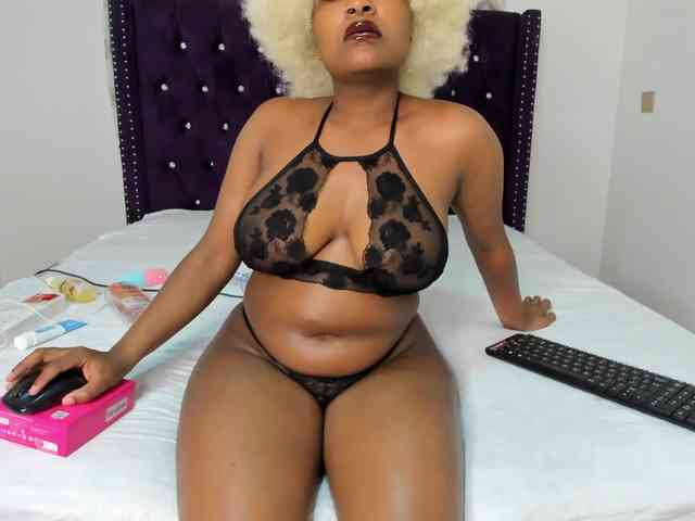 Busty-Bree webcam