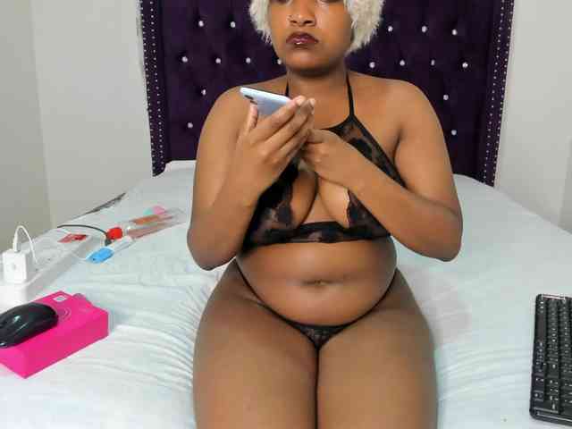 Busty-Bree webcam