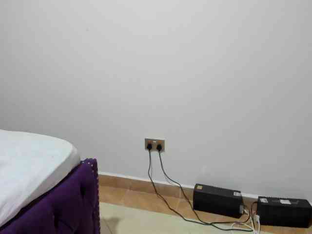 Busty-Bree webcam