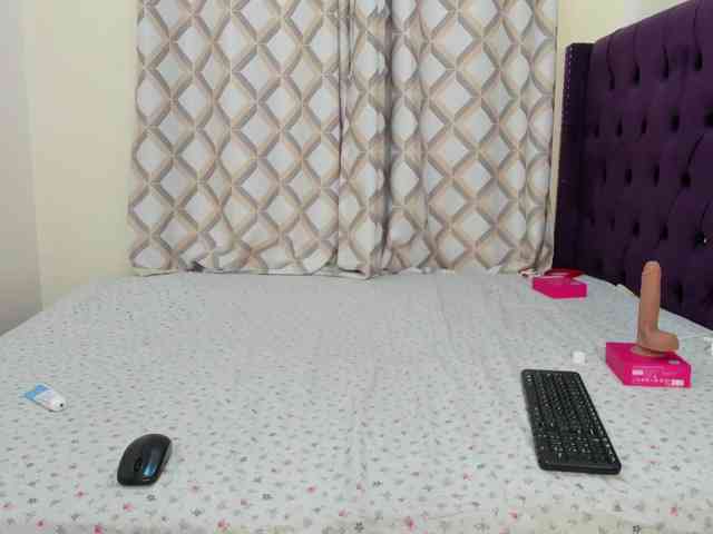 Busty-Bree Busty-Bree