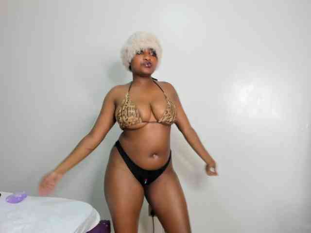 Busty-Bree webcam