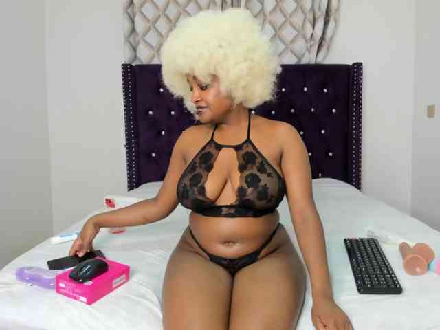 Busty-Bree webcam