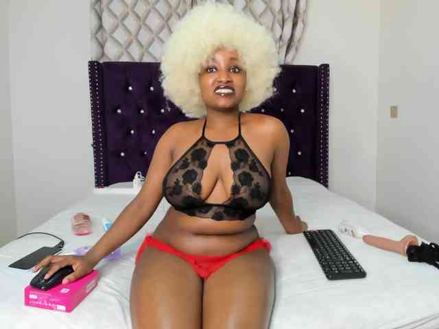 Busty-Bree webcam