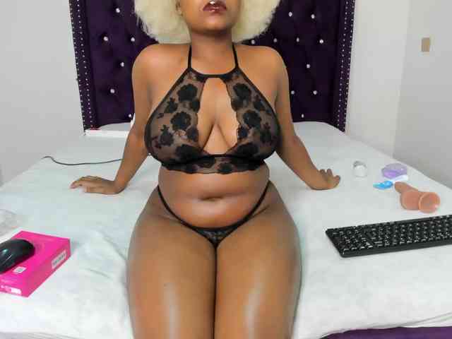 Busty-Bree webcam