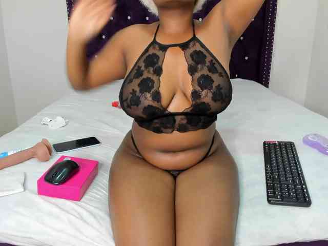 Busty-Bree webcam