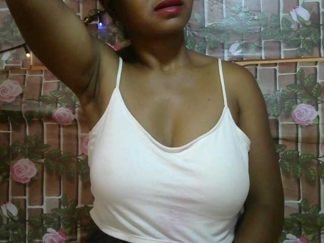 HasMinah92 from BongaCams is Freechat