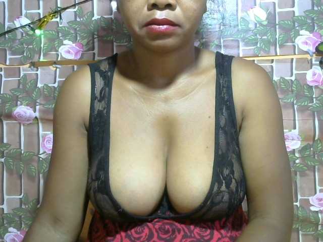 HasMinah92 free chat on liveonude