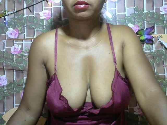 HasMinah92 Live Webcam on BongaCams