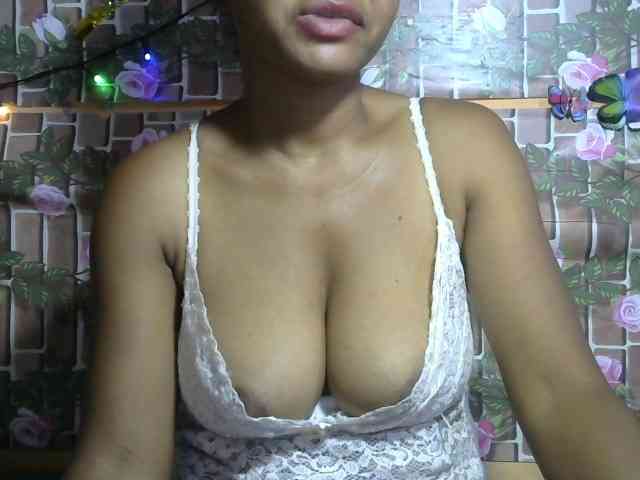 HasMinah92 Live Webcam on BongaCams