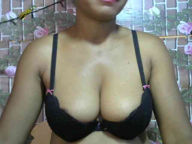 HasMinah92 Live Webcam on BongaCams