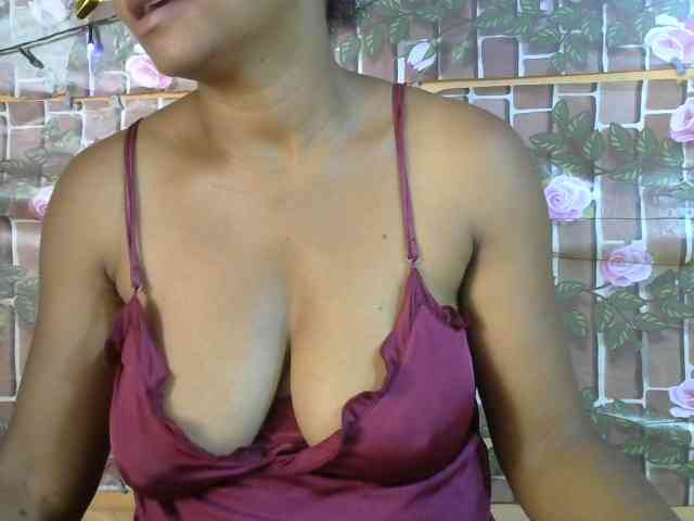 HasMinah92 Live Webcam on BongaCams