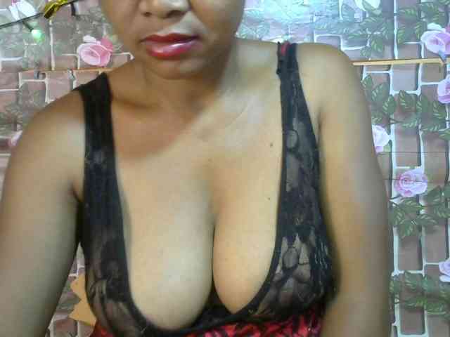 HasMinah92 Live Webcam on BongaCams