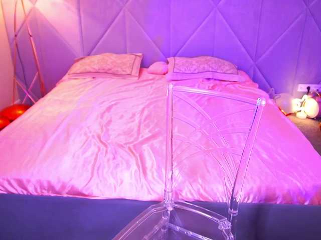 le modèle AlexaGreyyy est en webcam porno dans un show sur le site bongacams, il possède les tags suivants: White/Caucasian,Brunette,Shaved