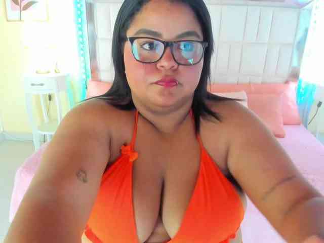 LunaBlazze webcam