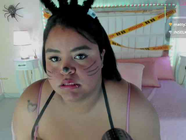 LunaBlazze webcam