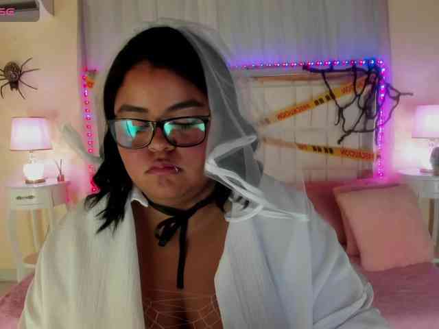 LunaBlazze webcam