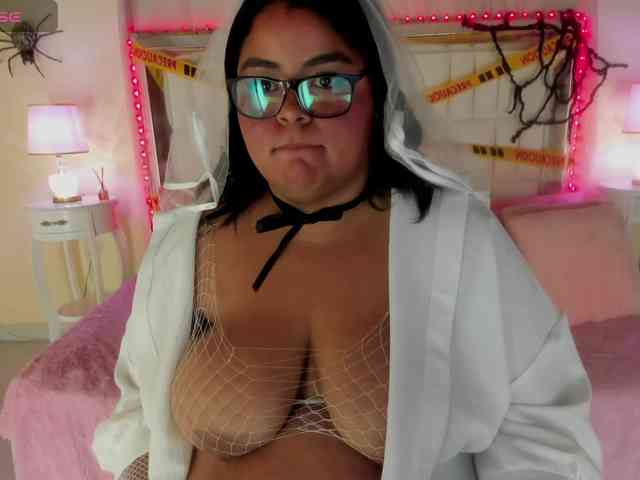 LunaBlazze webcam