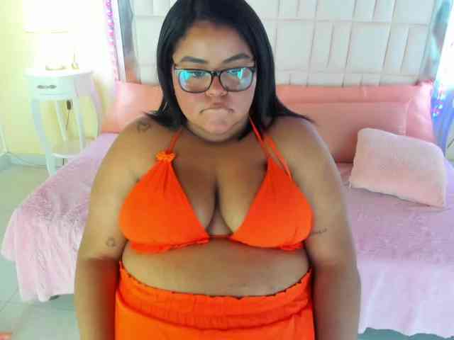 LunaBlazze webcam