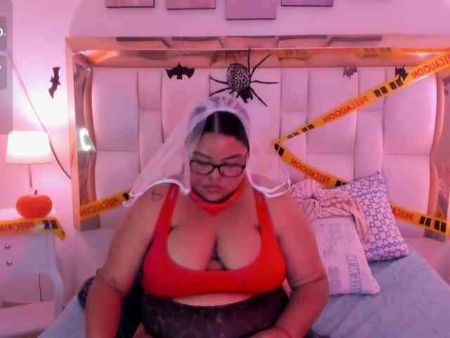 LunaBlazze webcam