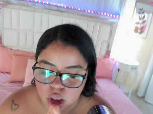 LunaBlazze webcam