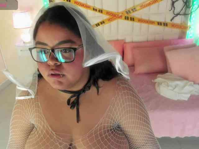 LunaBlazze webcam