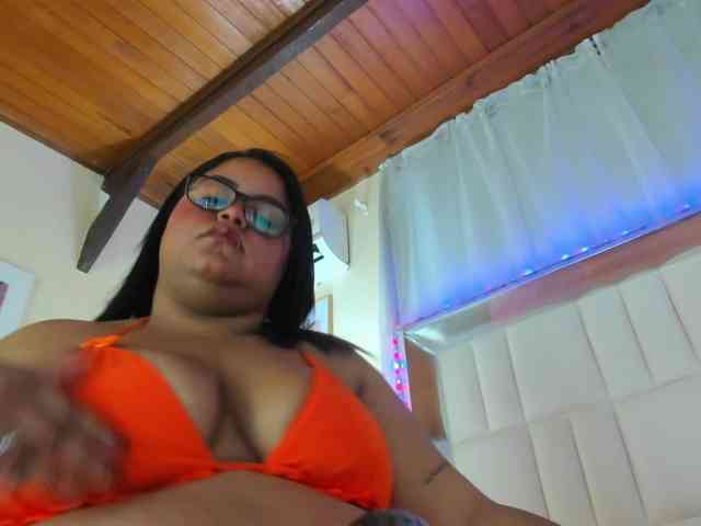 LunaBlazze webcam