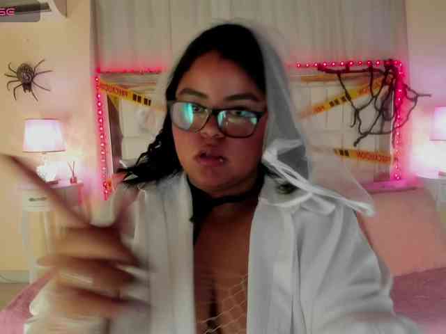LunaBlazze webcam