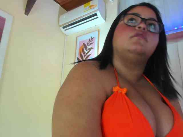 LunaBlazze webcam